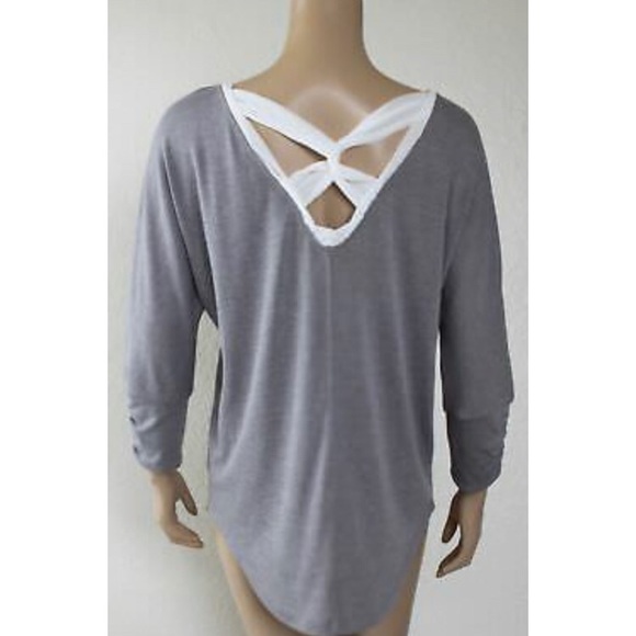 DELETTA Gray Long Sleeve Criss Cross Back Top - Picture 4 of 6
